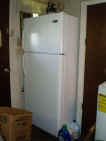 refrigerator.jpg (29829 bytes)