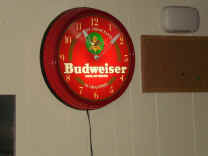 Budweiser Beer Clock.jpg (79153 bytes)