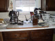 kitchen appliances.jpg (83111 bytes)