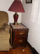 end table with lamp.jpg (44416 bytes)