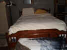 full size bed with headboard and footboard.JPG (43418 bytes)