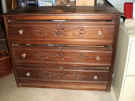 wood chest of drawers.jpg (62951 bytes)